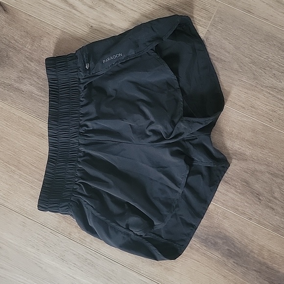 Paragon Fitwear Pants - Paragon athletic black shorts size S
